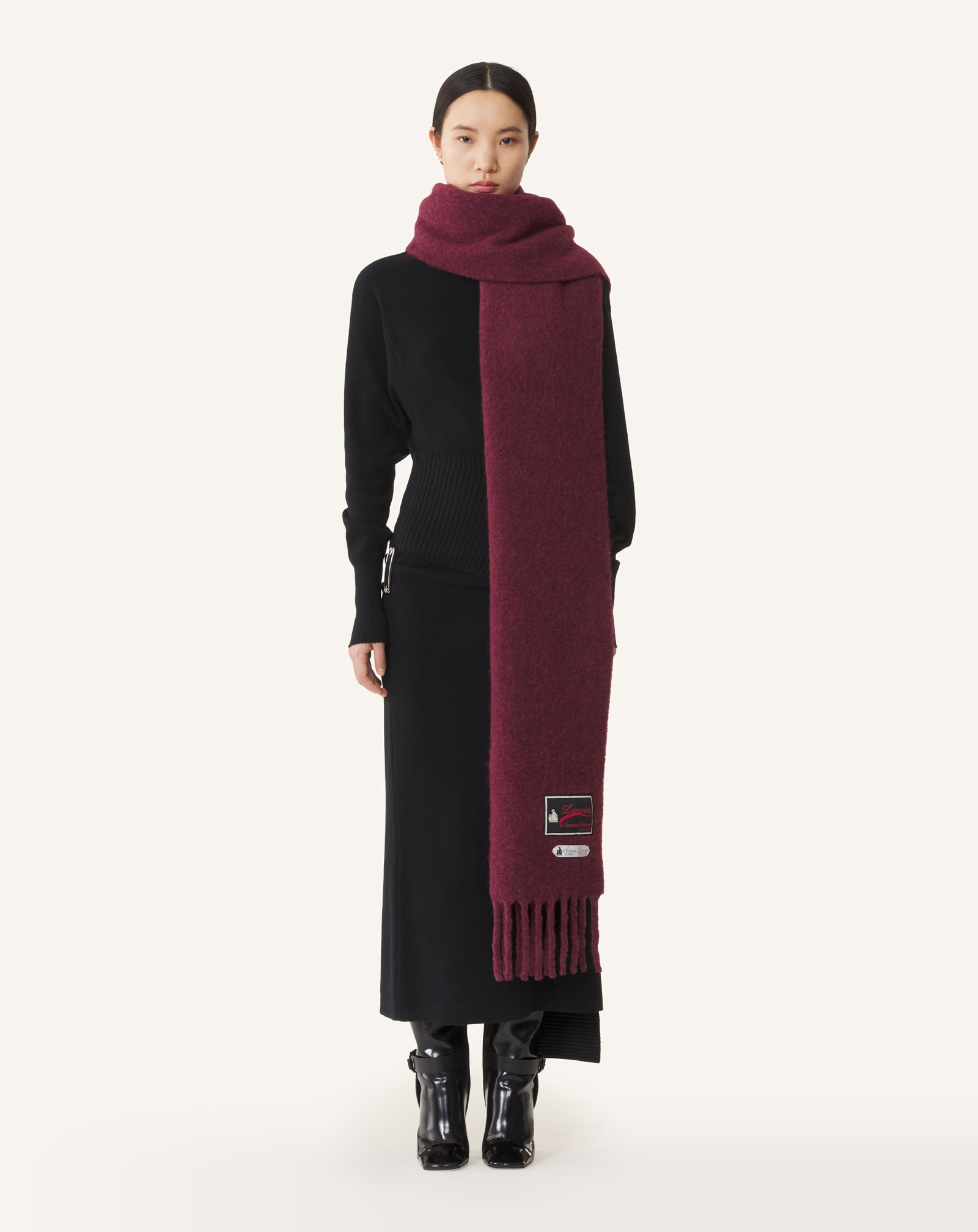 FRINGED WOOL SCARF WITH 22 FAUBOURG LABEL