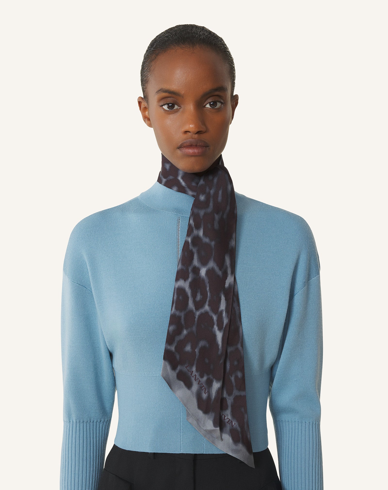 BLUE LEOPARD PRINT SILK TWILLY