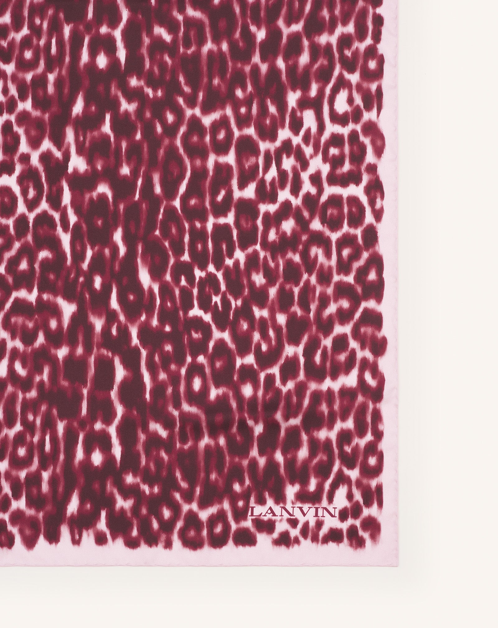 LEOPARD PRINT SILK SCARF