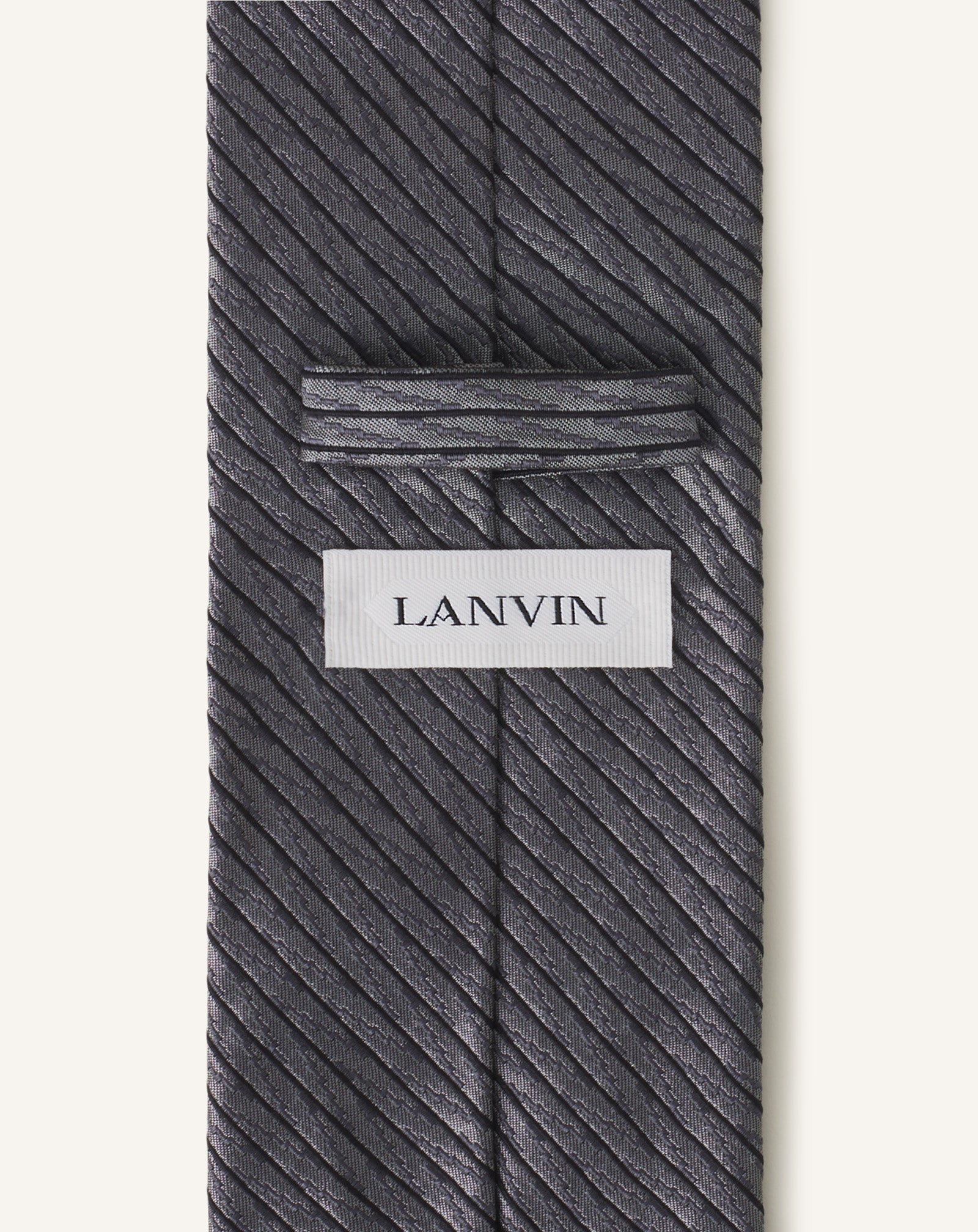 GREY SILK CHEVRON STRIPED TIE