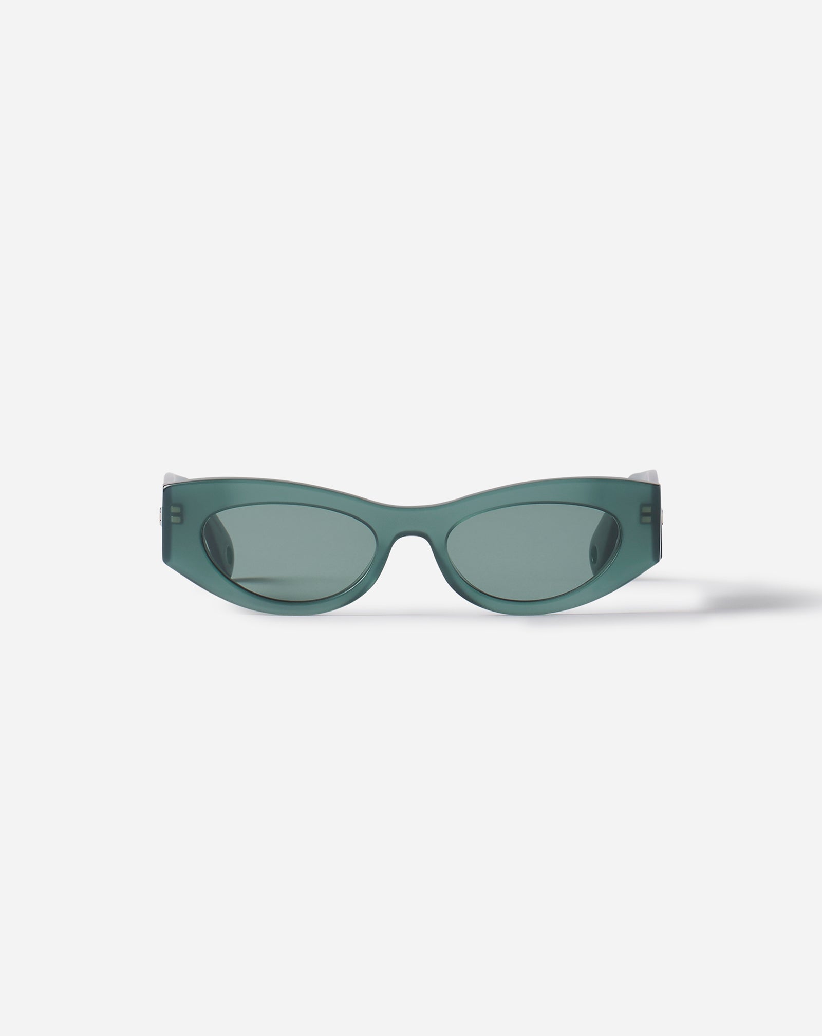 LANVIN キャットアイフレムサンクラス LNV669S 239 Lanvin™ LNV663S Cat-Eye Sunglasses | EyeOns.com