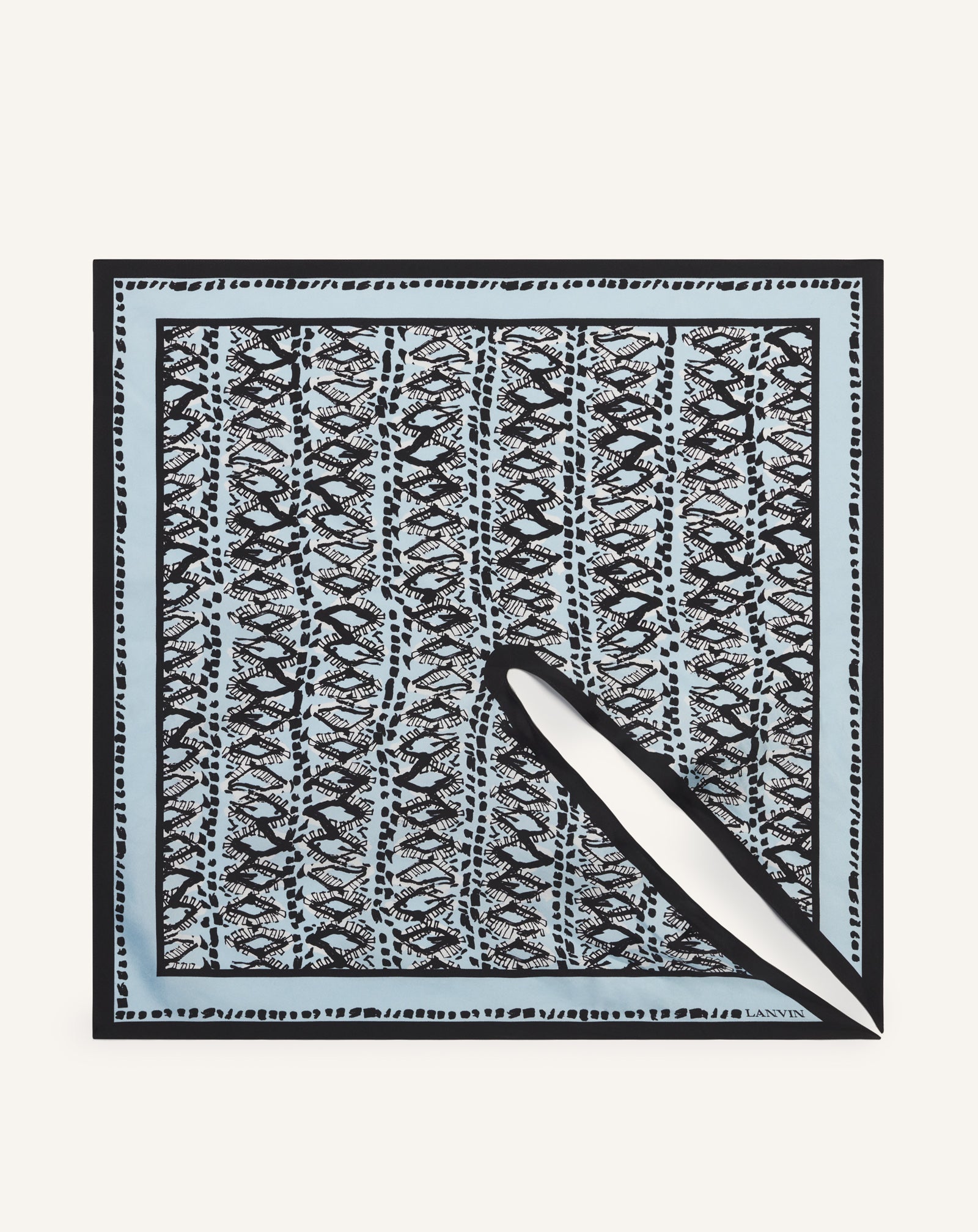 PAINTED DIAMOND MOTIF TOP WITH JEWELRY FASTENER