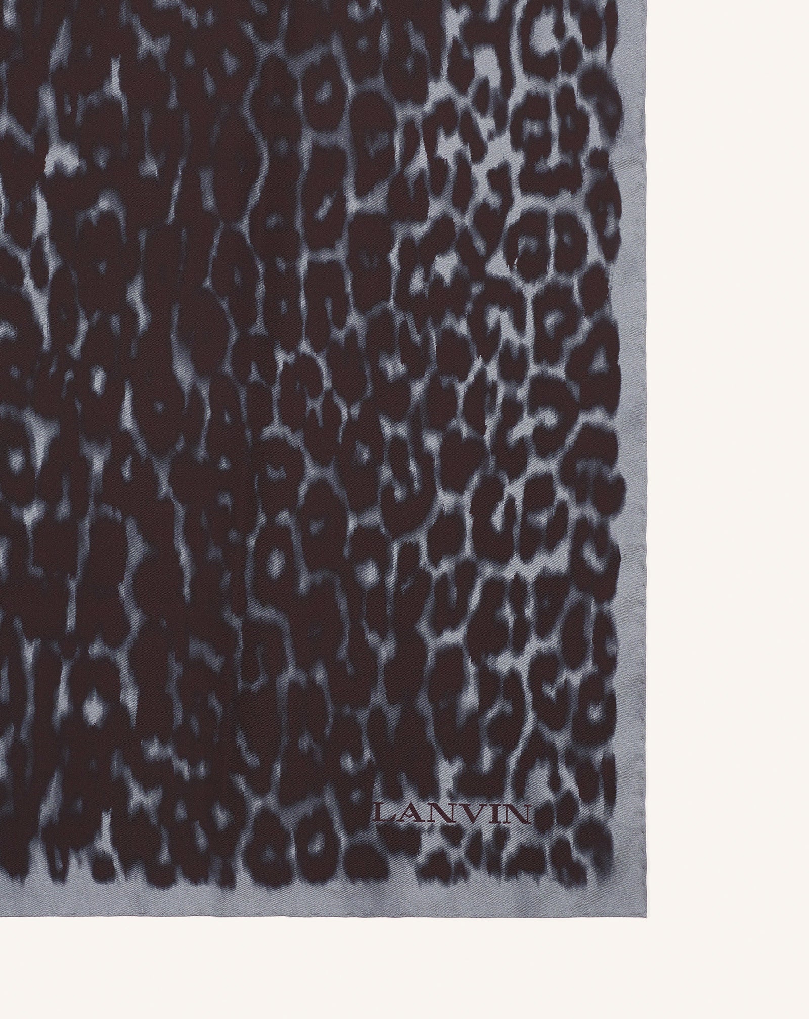 GREY LEOPARD PRINT SILK SCARF