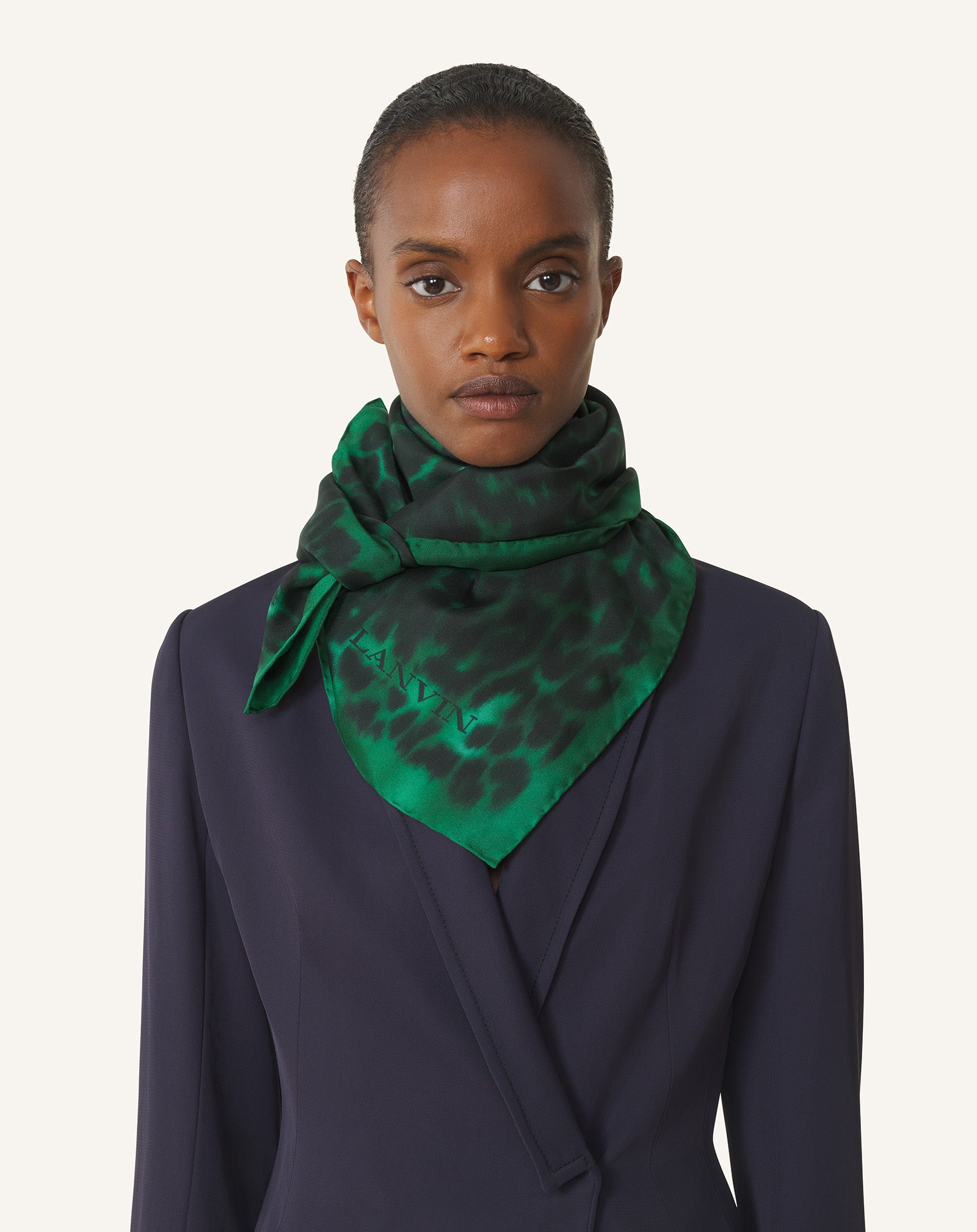 GREEN LEOPARD PRINT SILK SCARF
