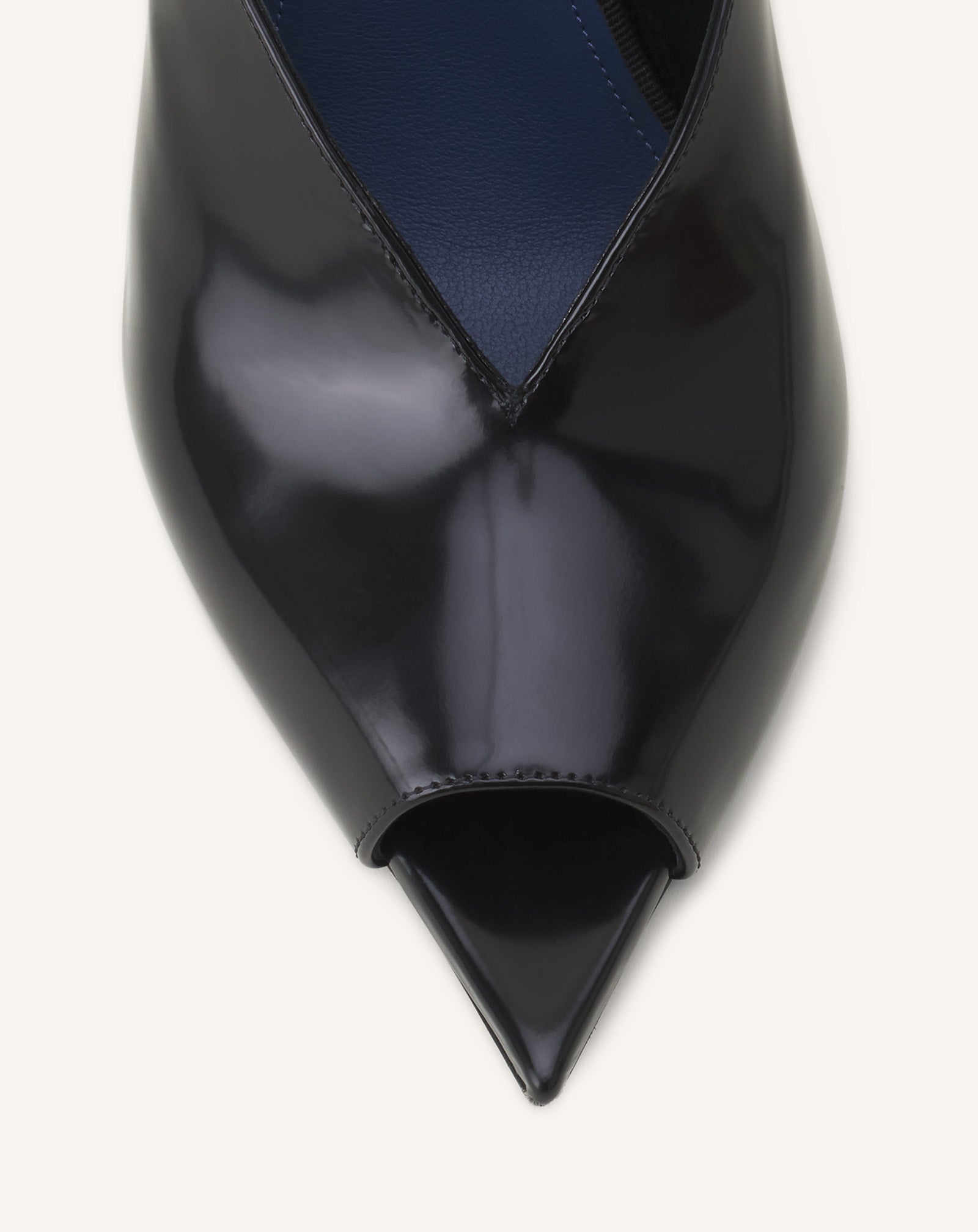 MIDNIGHT STEP MULE IN PATENT LEATHER