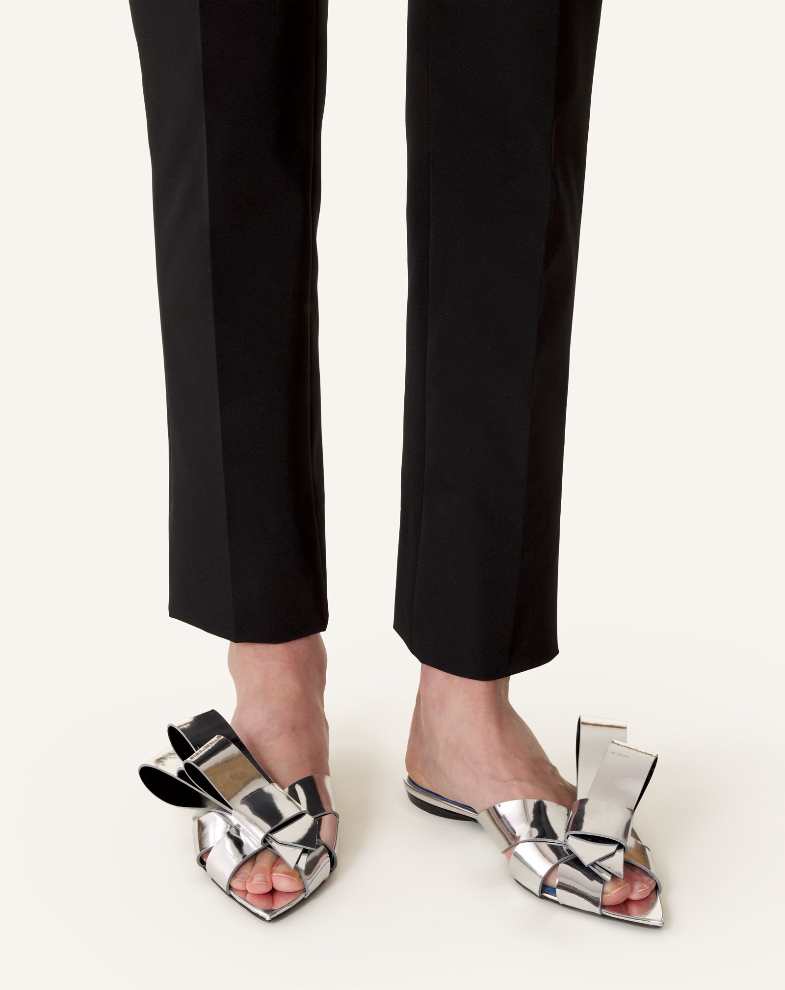 SILVER CADEAU MULE FLATS IN METALLIC LEATHER