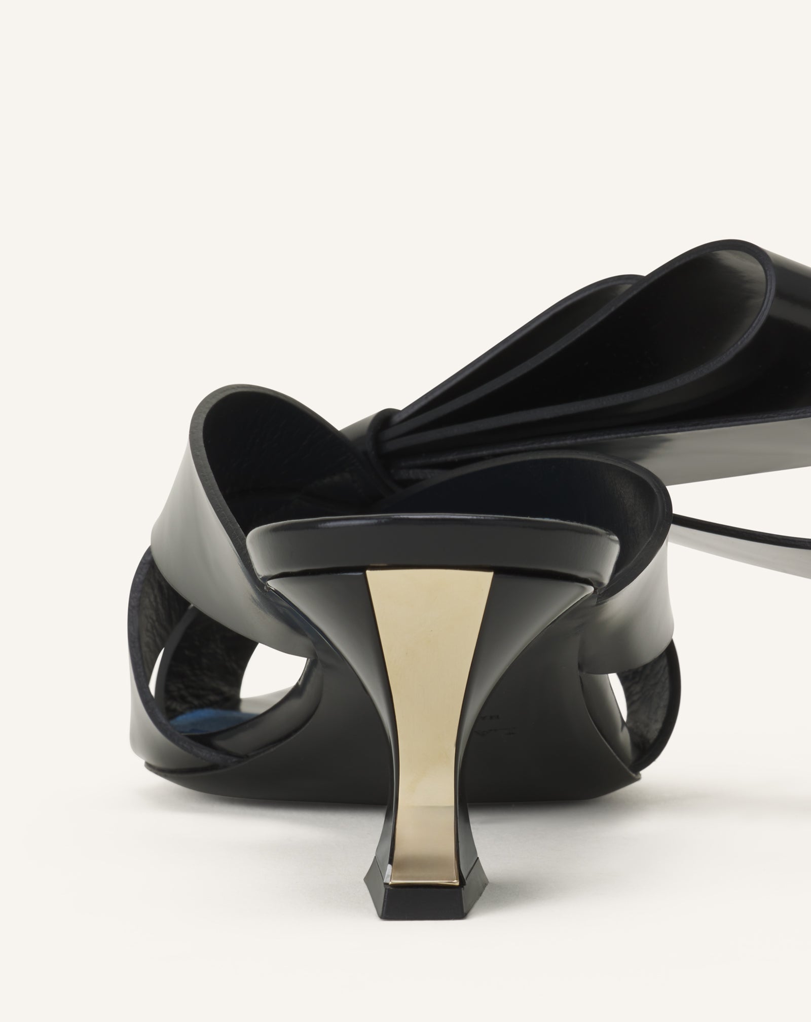 BLACK CADEAU LEATHER MULE WITH HEEL