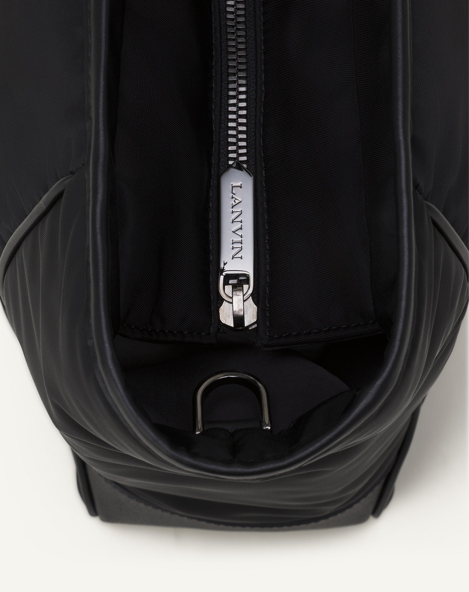 CURB NYLON TOTE BAG