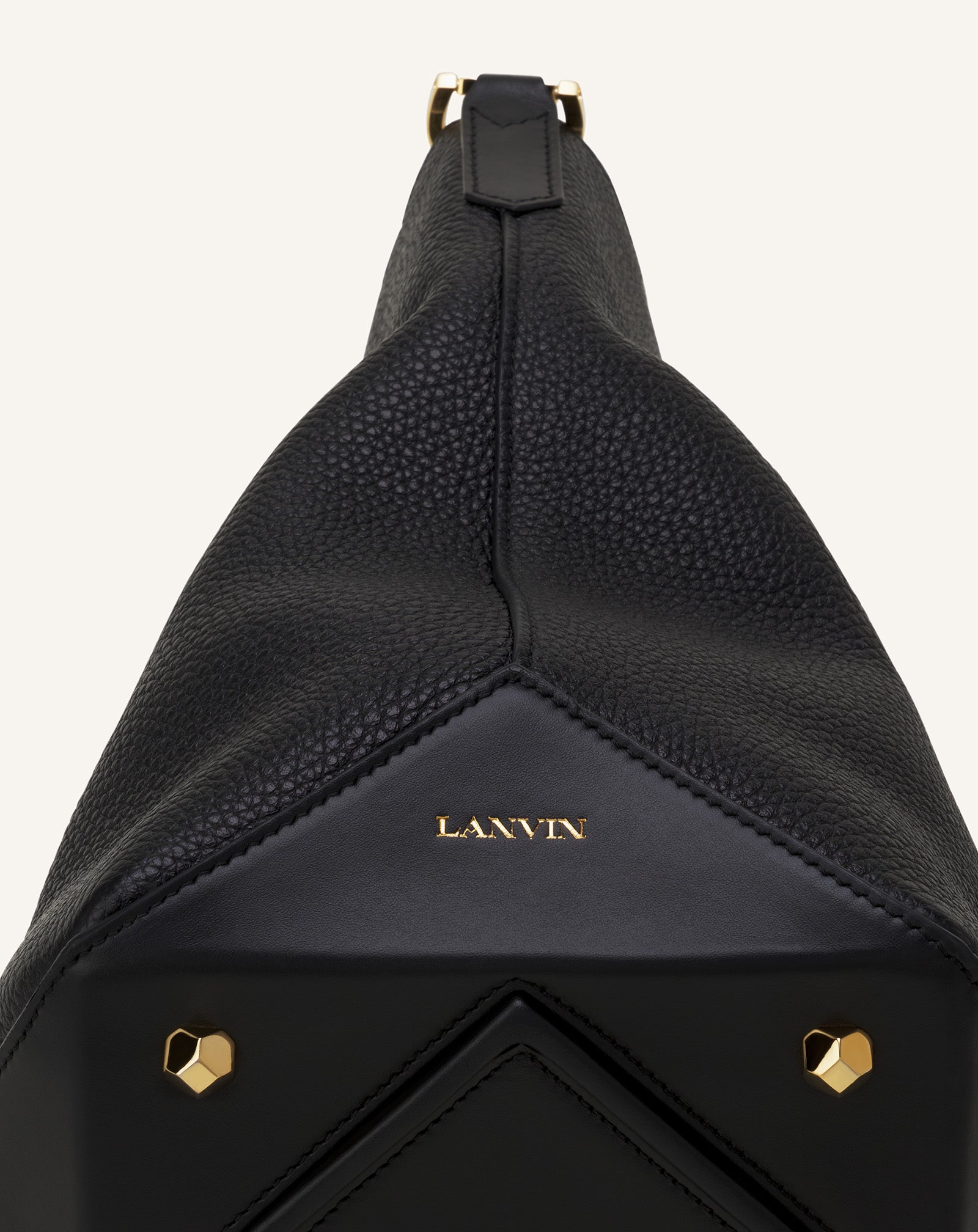 BLACK CATCH BY LANVIN MEDIUM BUCKET BAG IN GRAINED LEATHER