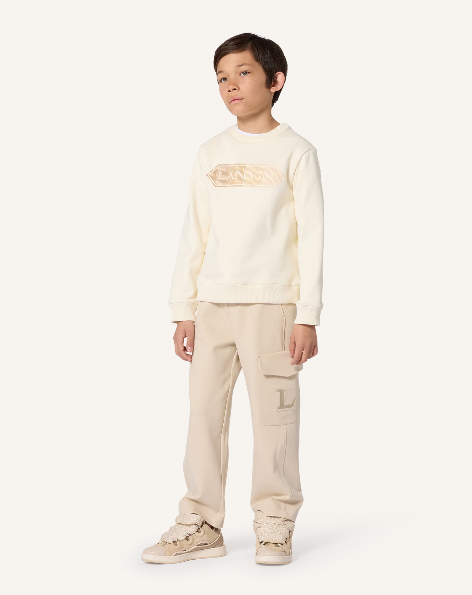 WHITE FLEECE SWEATSHIRT