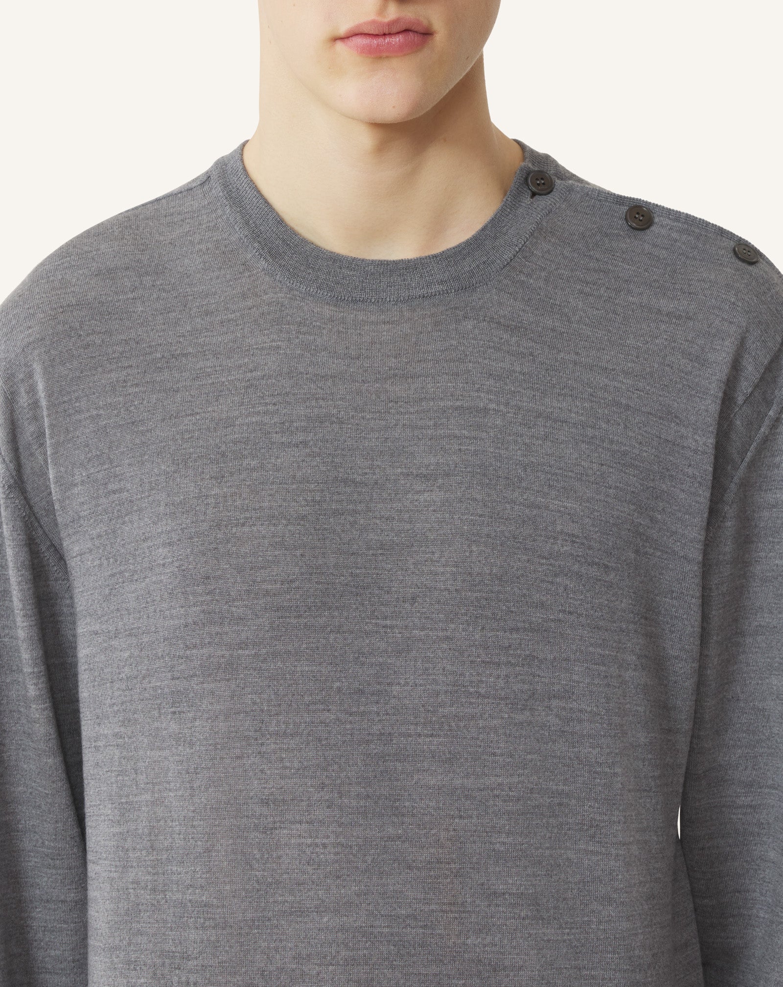 BLACK CLASSIC MERINO WOOL SWEATER
