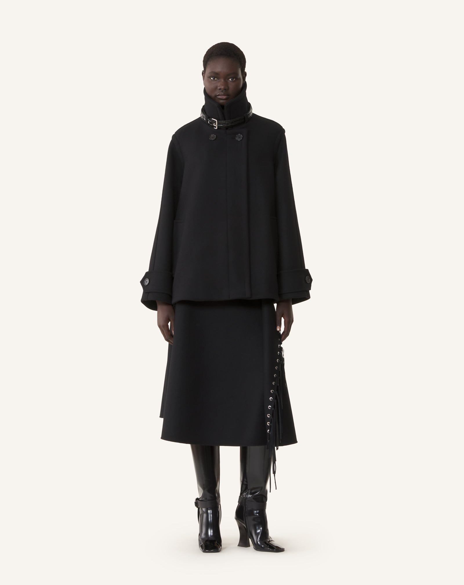 SHORT WOOL COAT WITH STAND-UP COLLAR