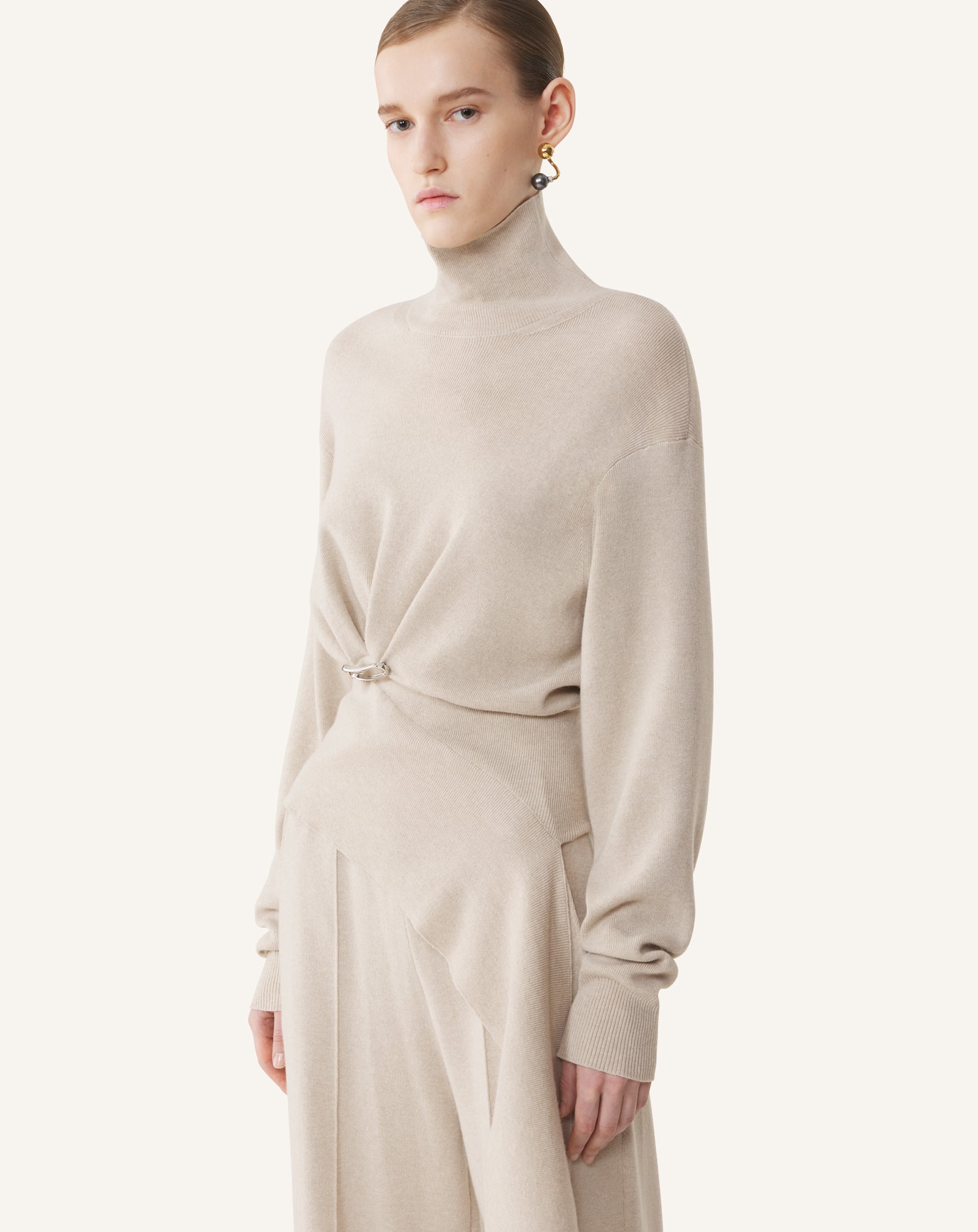 WOOL AND CASHMERE SWEATER