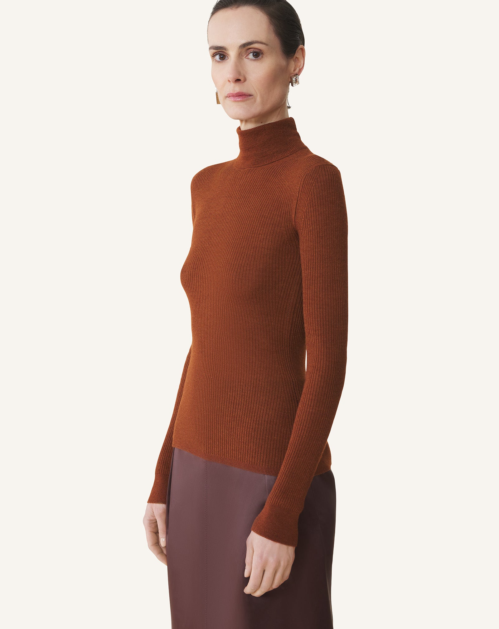 MERINO WOOL AND SILK TURTLENECK SWEATER