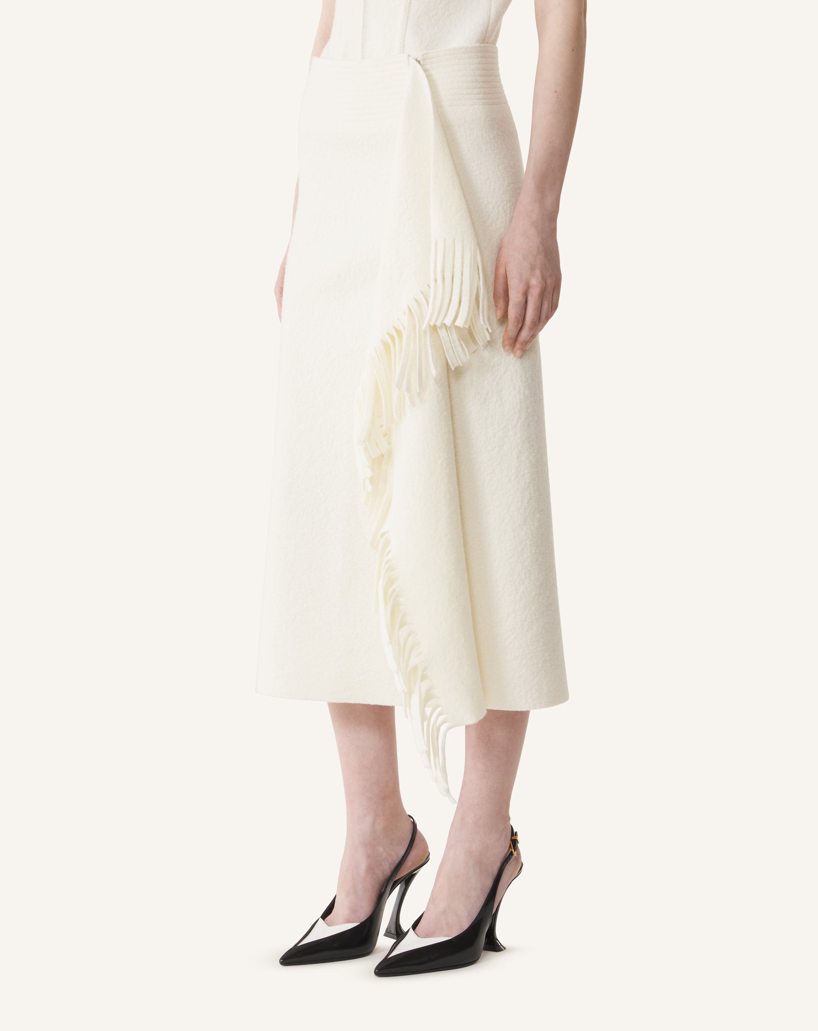 WHITE FRINGED SKIRT IN COTTON KNIT