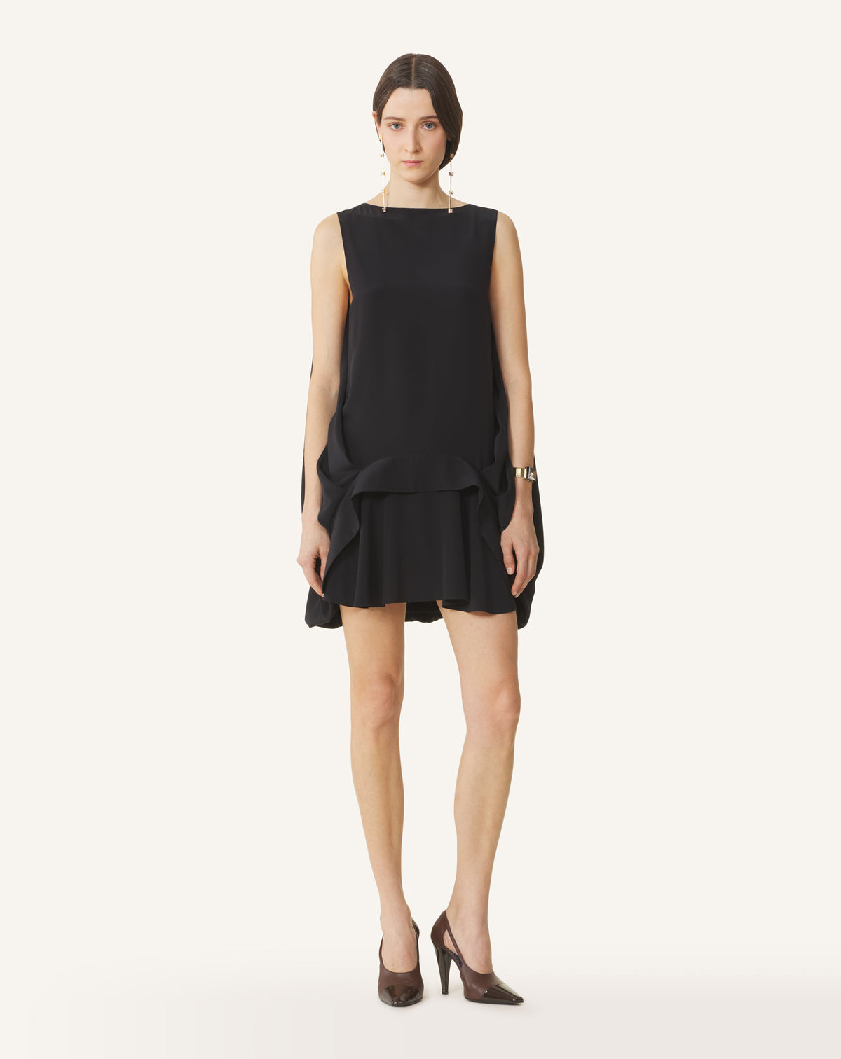 BLACK SLEEVELESS BALLOON TOP IN SILK CREPE