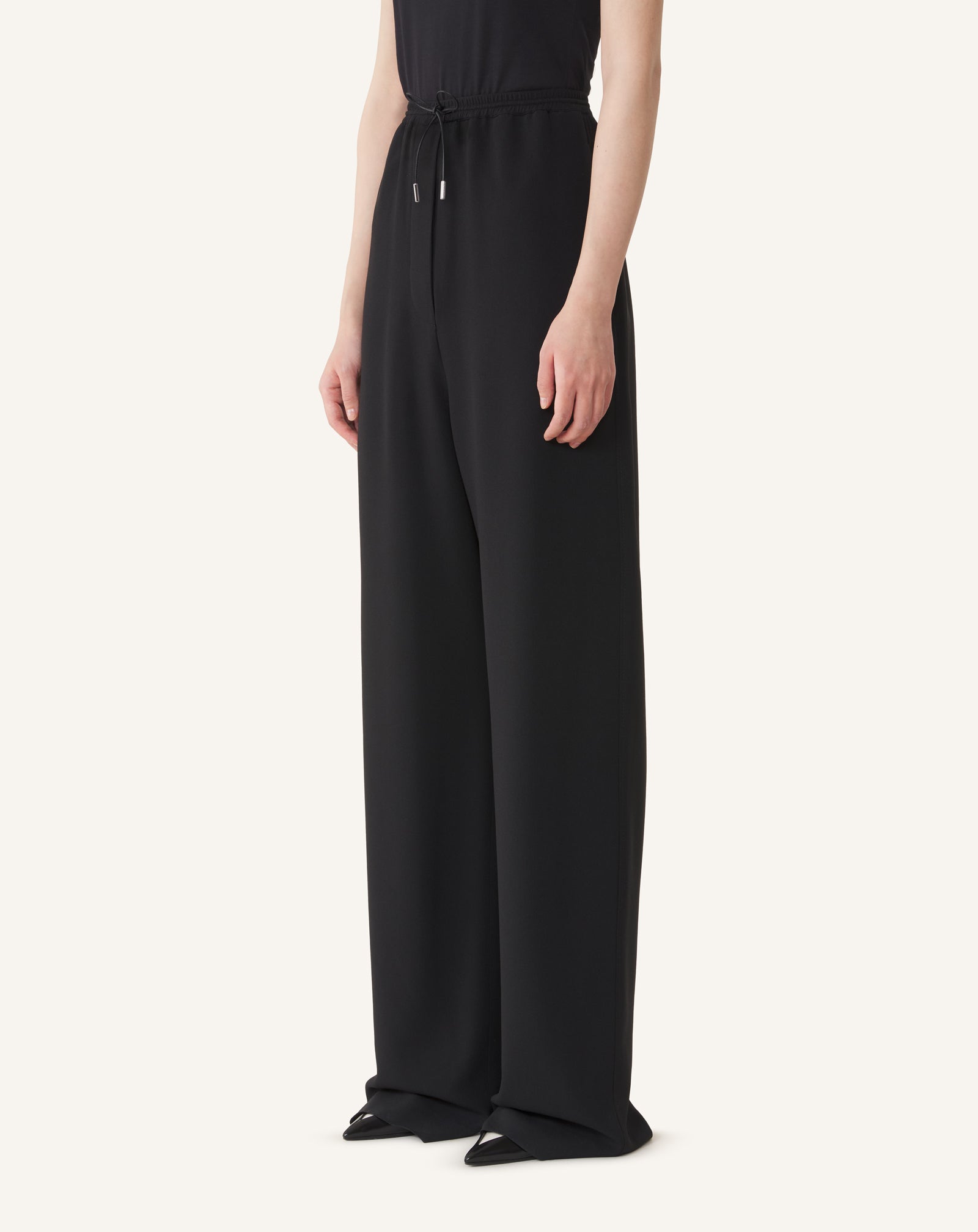 BLACK WIDE PANTS IN SABLE